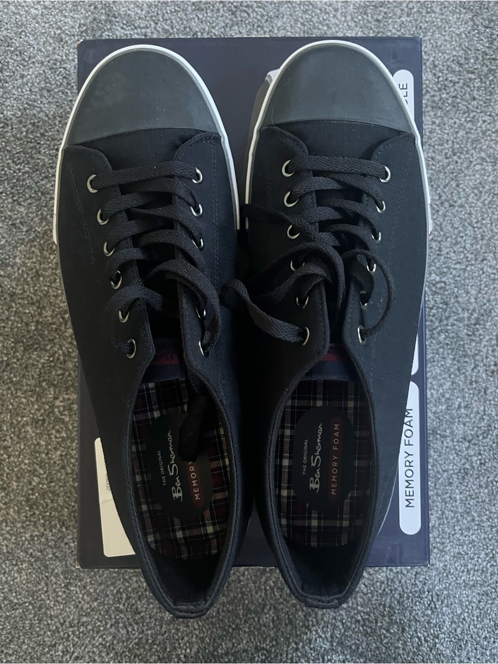 Ben Sherman Black Canvas Low-Top Sneakers